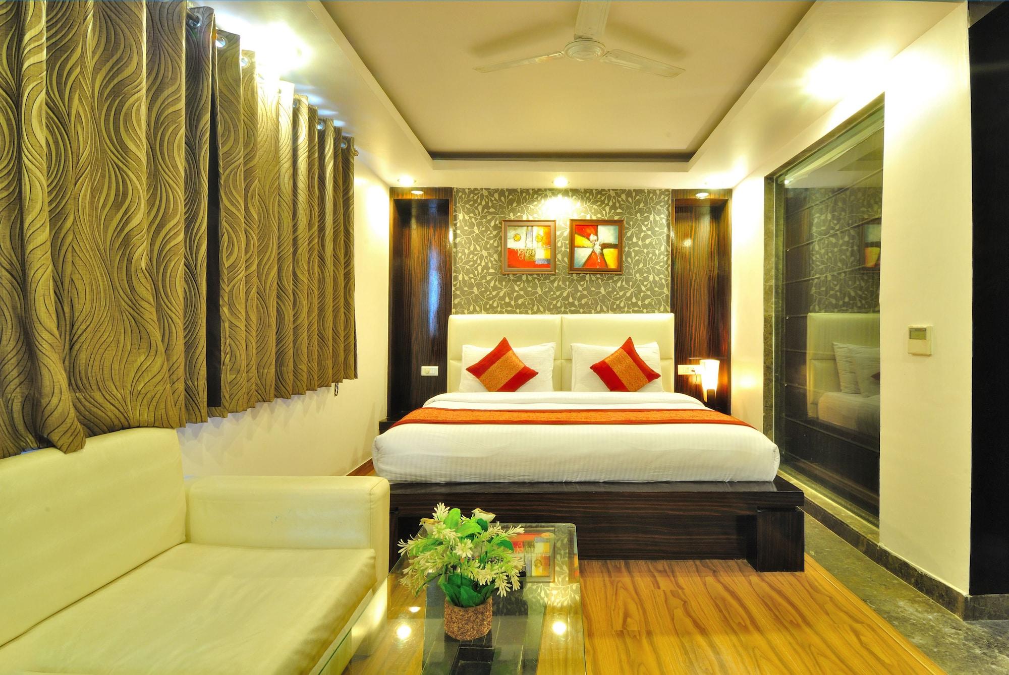 Hotel Elegance New Delhi Exterior photo
